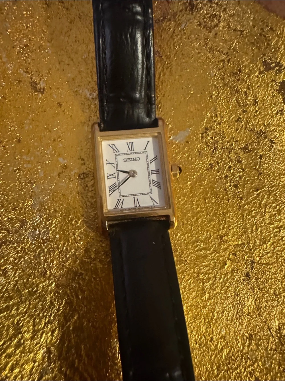 Seiko elegant rectangular